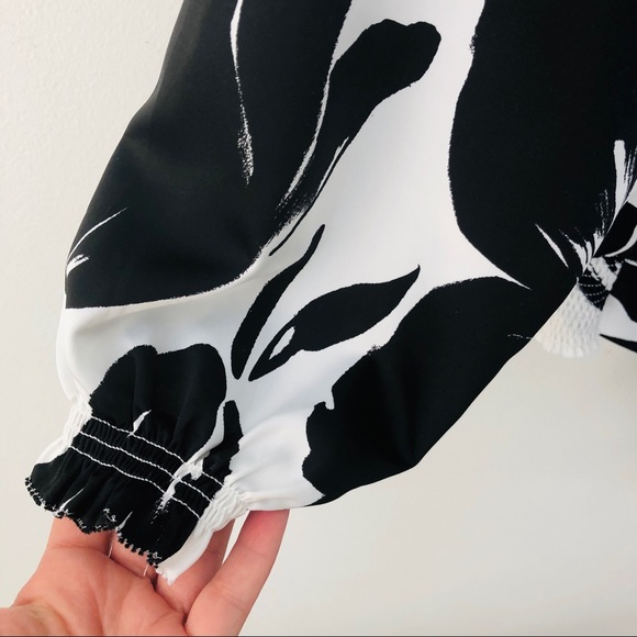 WHBM Floral Silky long sleeve Blouse Size XS - Picture 4 of 7